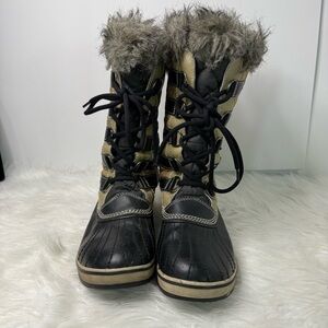 SOREL Women's Black and Tan Winter Boots